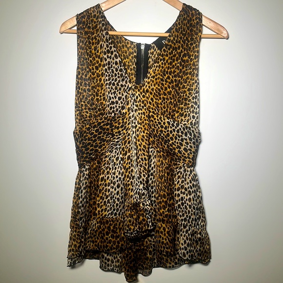 D&G Tops - D&G Cheetah Long Zip Flowy Blouse